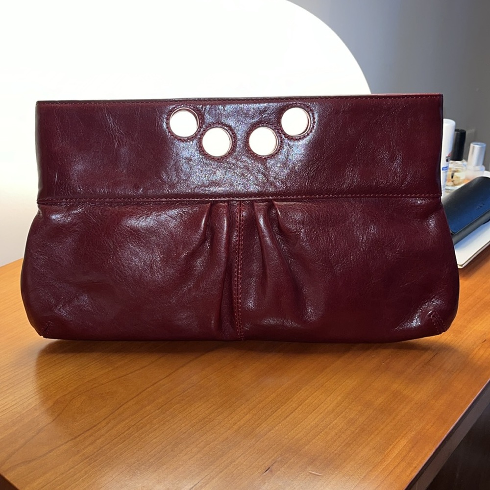 Latino Burgundy Leather Clutch with strap and interior pockets - Picture 4 of 4